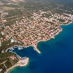 Apartman With Parking Space Mandre, Pag - 9420 *