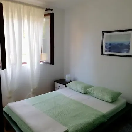 Appartement With A Parking Space Mandre, Pag - 9420 Kolan