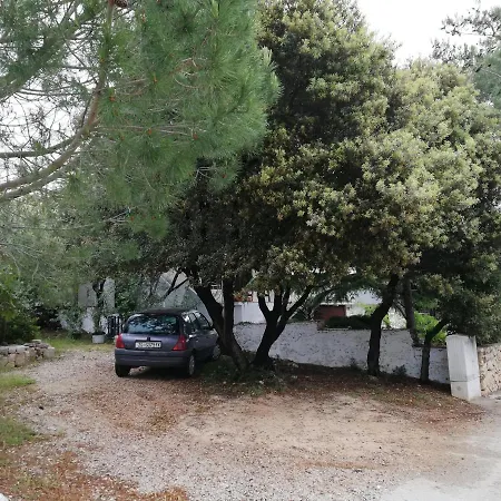 With A Parking Space Mandre, Pag - 9420