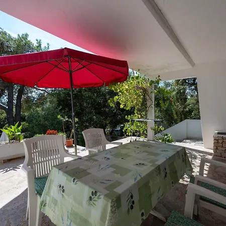 Daire With Parking Space Mandre, Pag - 9420 Kolan