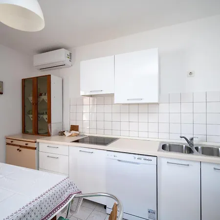 Apartamento With Parking Space Mandre, Pag - 9420